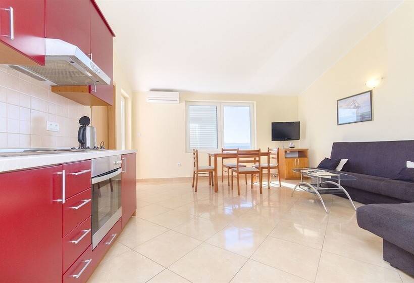 Apartments Seaview