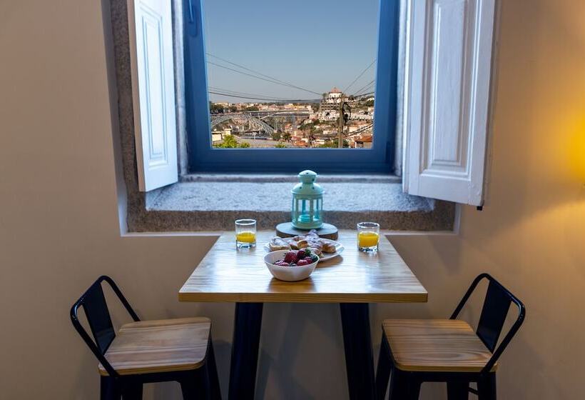 Blue River Apartments