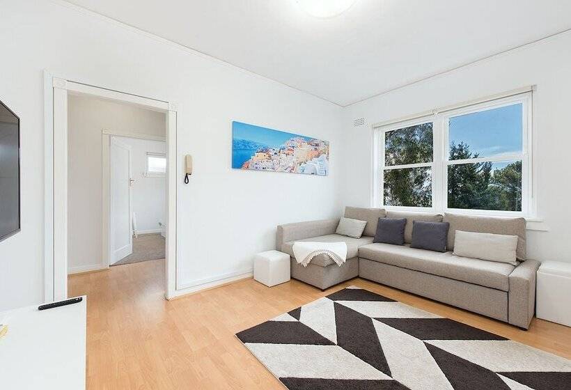 Central Bondi Apartment New