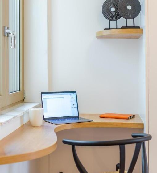 Chandakos 8 Design Apts