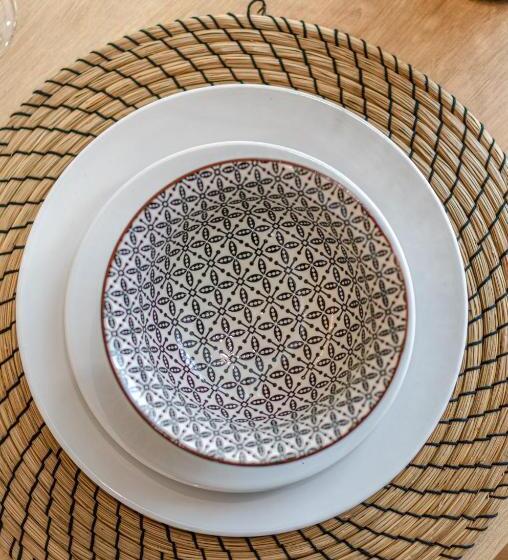 Chandakos 8 Design Apts