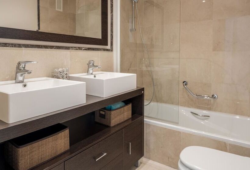 Espectacular Terraza Con Vistas Al Mar