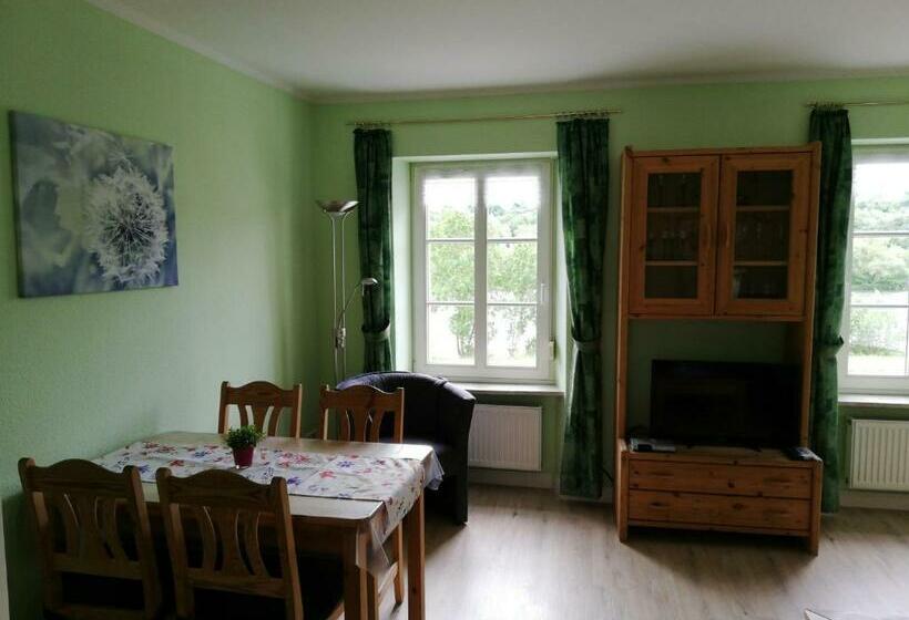 Ferienwohnungen   Moselblick