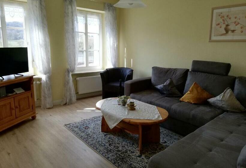 Ferienwohnungen   Moselblick