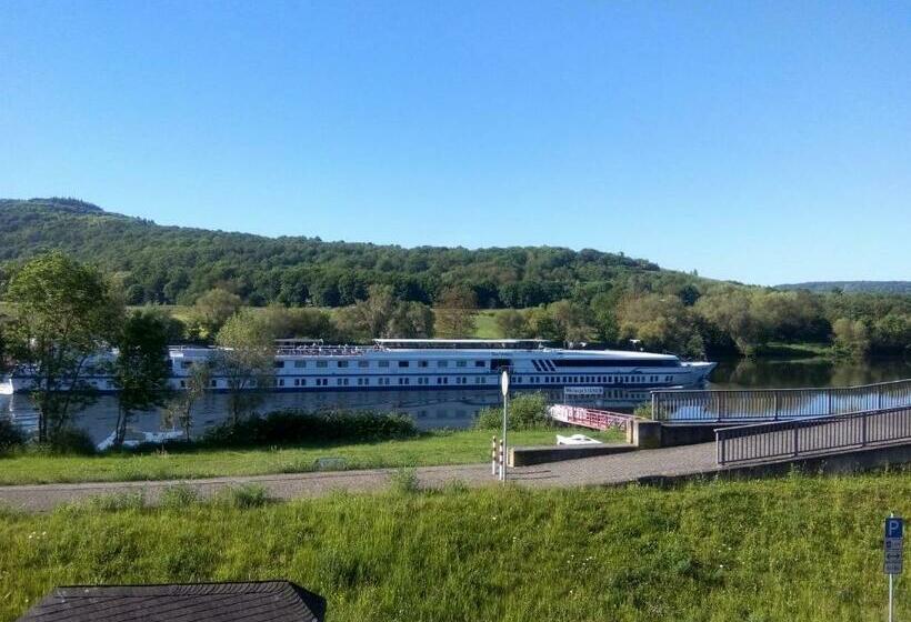 Ferienwohnungen   Moselblick