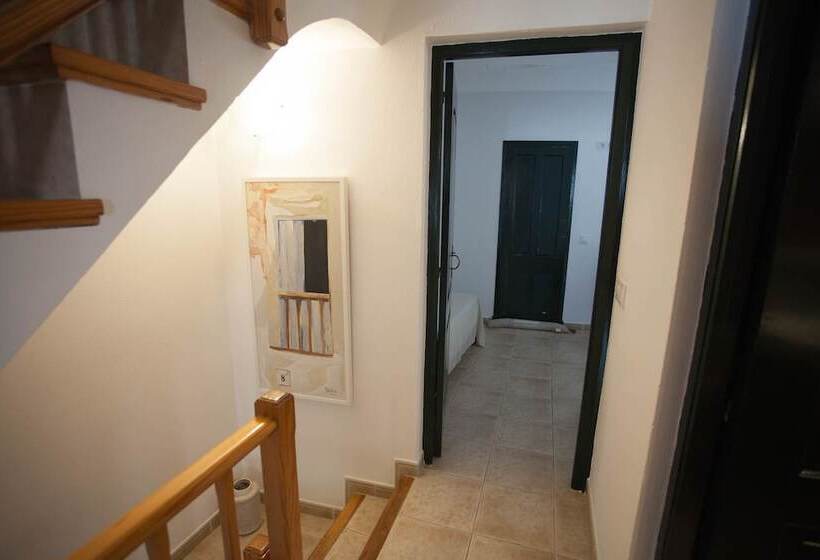 Homenfun Casa En Es Mercadal