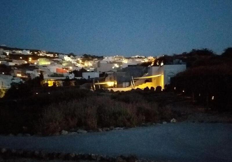 Hotel Danae Suites Santorini