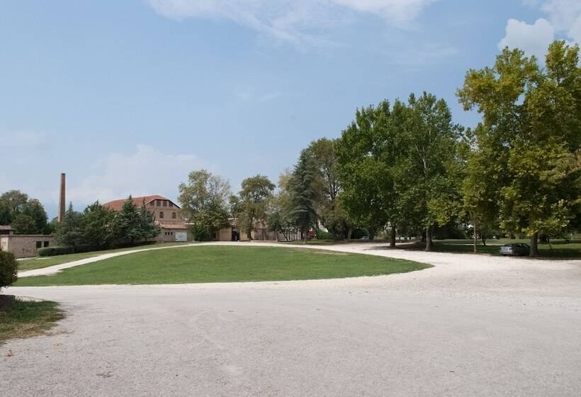 Meteora Christian S Place