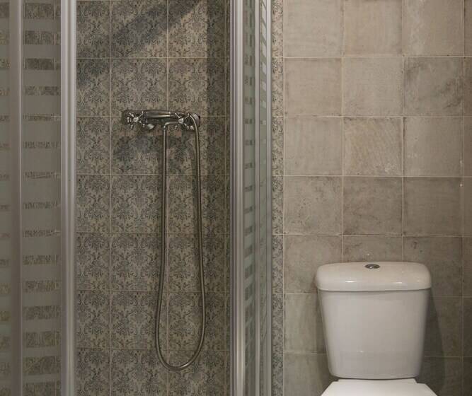 پانسیون Tres Puentes Anguiano