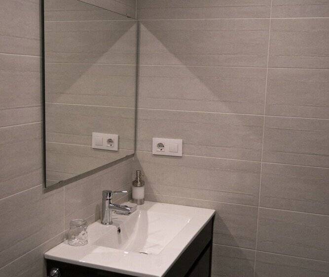 پانسیون Tres Puentes Anguiano