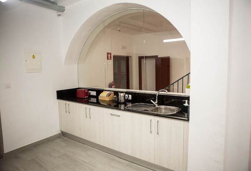 Pensionat Vivian S Guest House