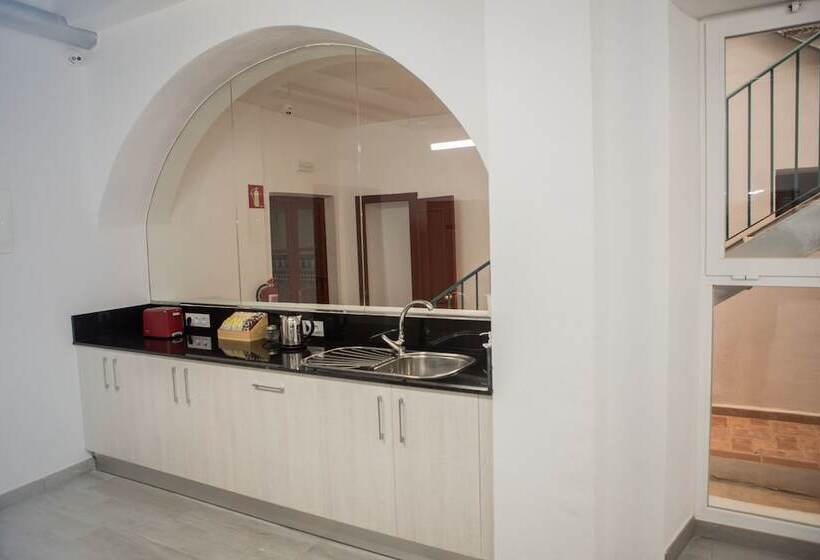 Pensionat Vivian S Guest House