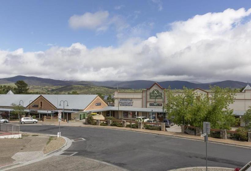 Razorback 6  Razorback Plaza Jindabyne