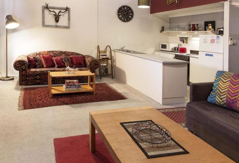 Razorback 6  Razorback Plaza Jindabyne