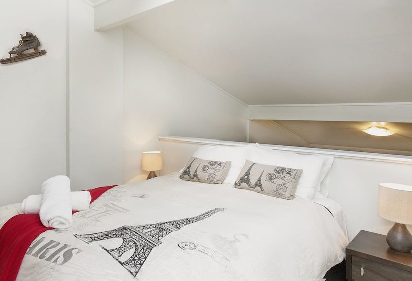 Razorback 6  Razorback Plaza Jindabyne