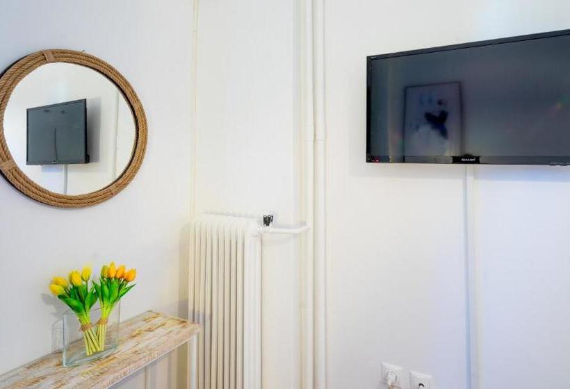 Unique Apartment In Glyfada Center