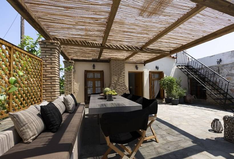 Villa Of The Old Olive Oil Factory