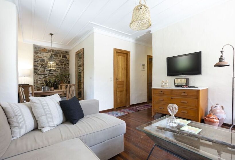 Villa Of The Old Olive Oil Factory