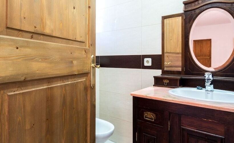 Village House Can Llorito