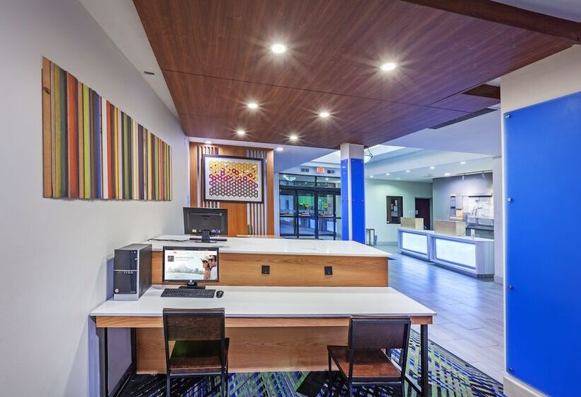 Holiday Inn Express Hotel & Suites Orange By Ihg