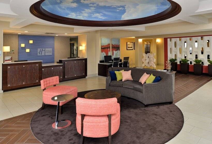 Holiday Inn Express Hotel & Suites Tampa Rocky Point Island, An Ihg