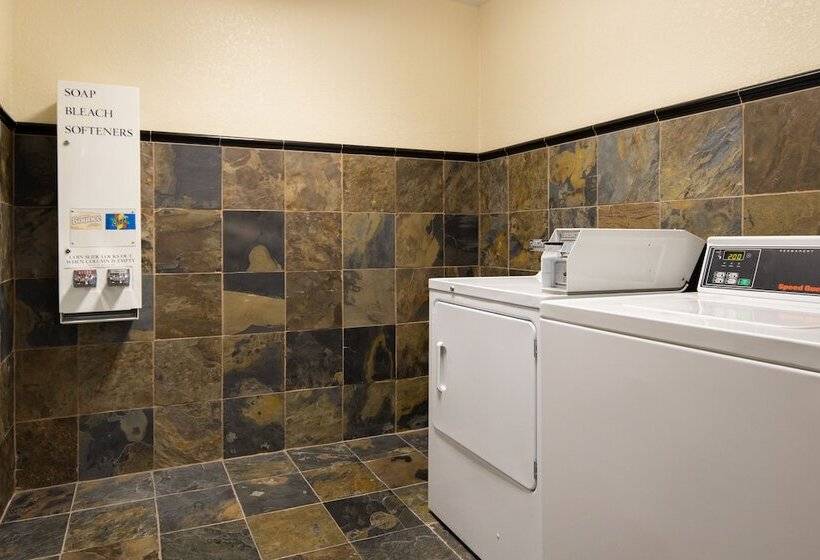 Отель Atherton Park Inn And Suites