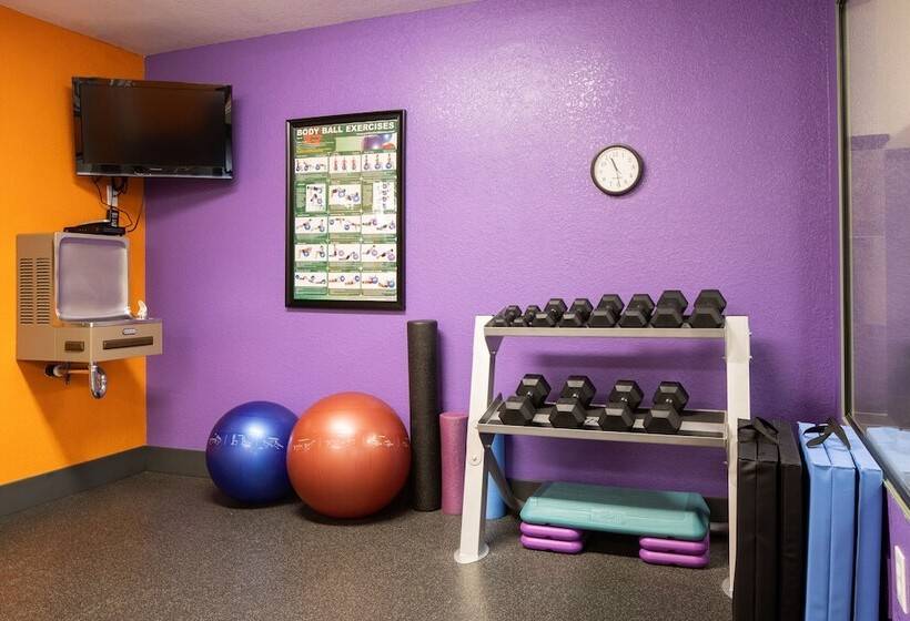 Отель Atherton Park Inn And Suites