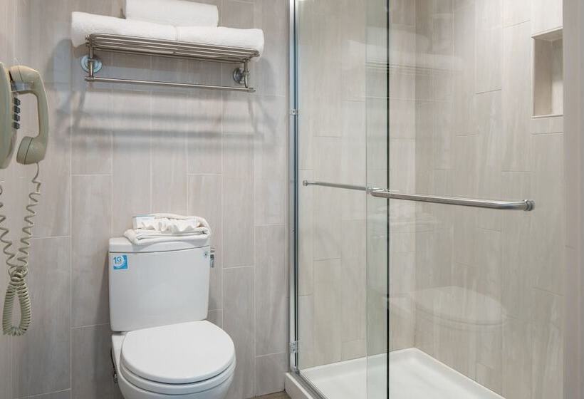 Отель Atherton Park Inn And Suites