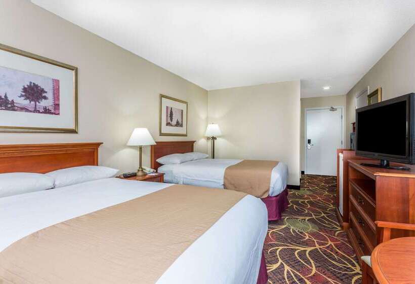 فندق Baymont By Wyndham Cornelia