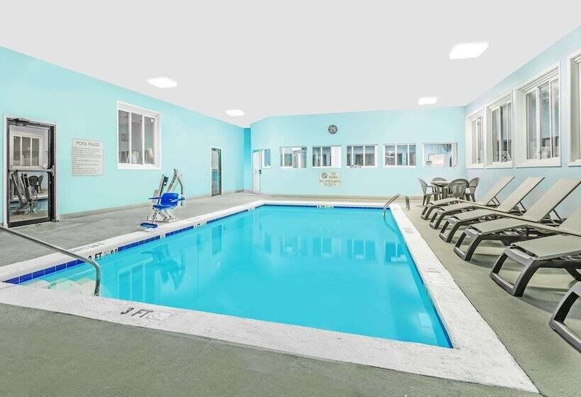 فندق Baymont By Wyndham Cornelia