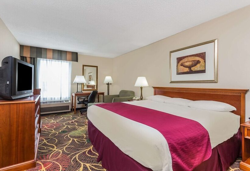 فندق Baymont By Wyndham Cornelia