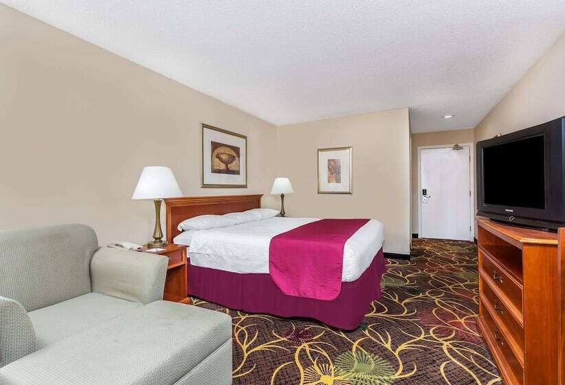 فندق Baymont By Wyndham Cornelia