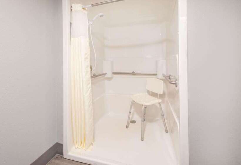 فندق Baymont By Wyndham Covington