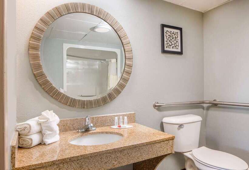 فندق Baymont By Wyndham Covington