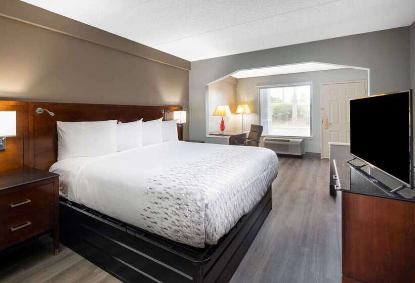 فندق Baymont By Wyndham Covington