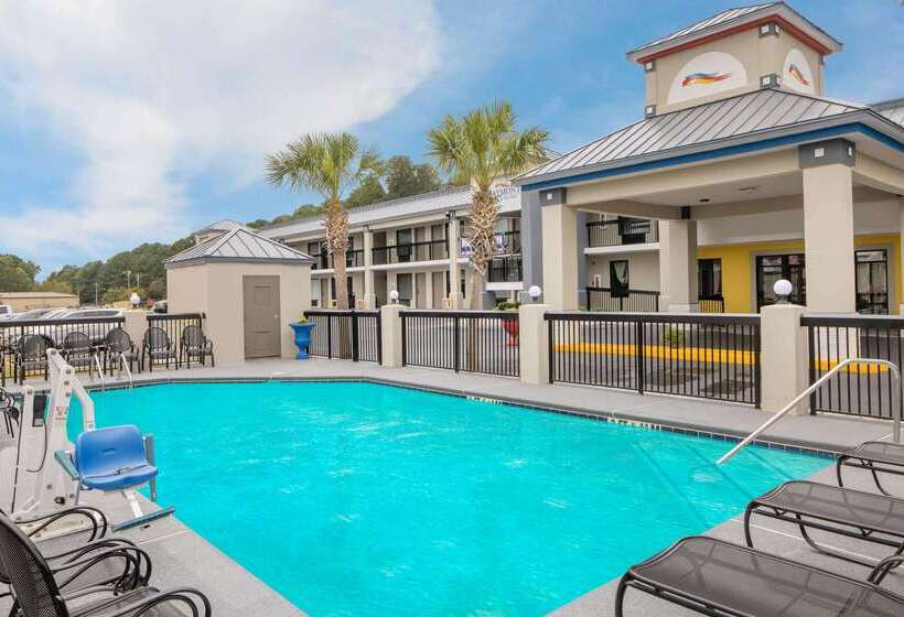 فندق Baymont By Wyndham Covington