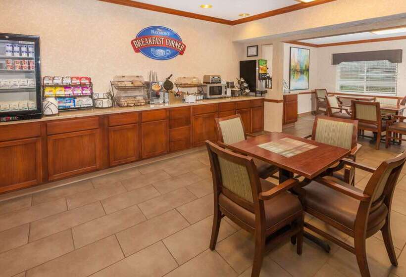 فندق Baymont By Wyndham Galesburg