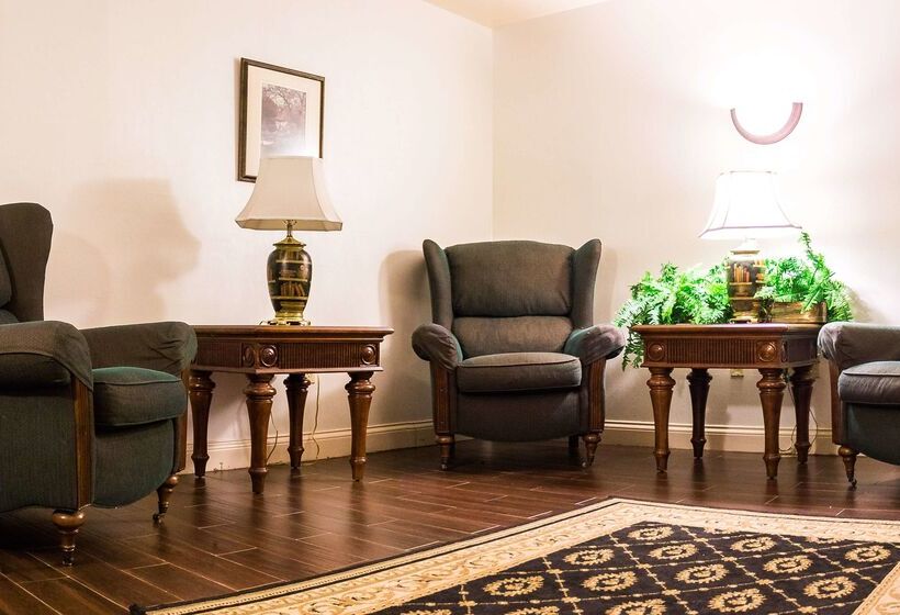 فندق Baymont By Wyndham Lafayette   Purdue University