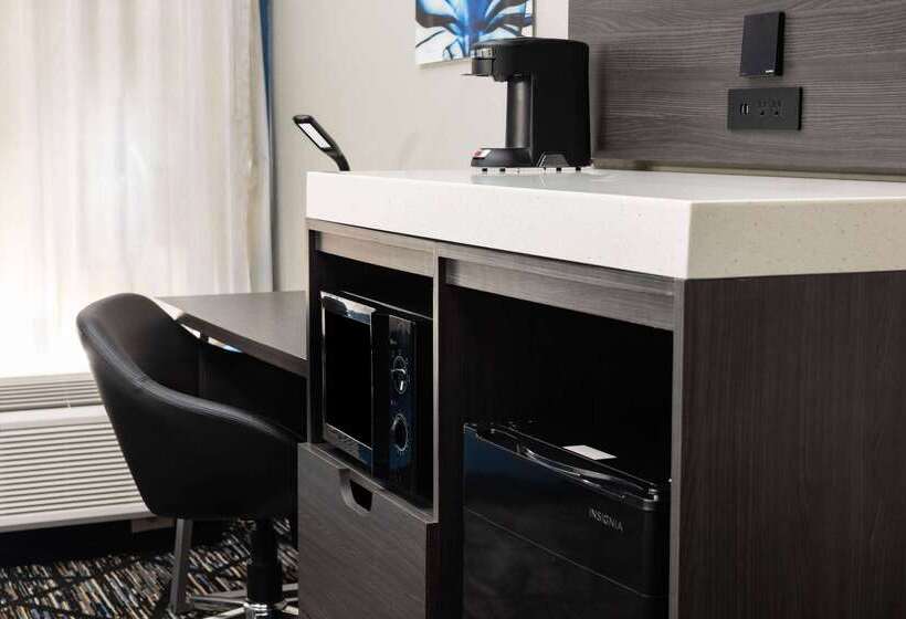 فندق Baymont By Wyndham Lavergne