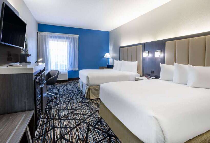 فندق Baymont By Wyndham Lavergne