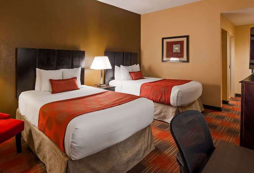 فندق Baymont By Wyndham Lavergne