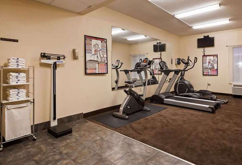 فندق Baymont By Wyndham Lavergne