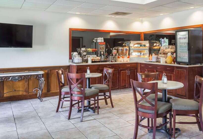 فندق Baymont By Wyndham Madisonville