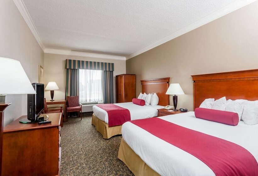 בית מלון כפרי Baymont By Wyndham Madisonville