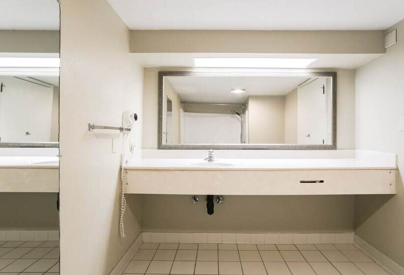 فندق Baymont By Wyndham Marianna