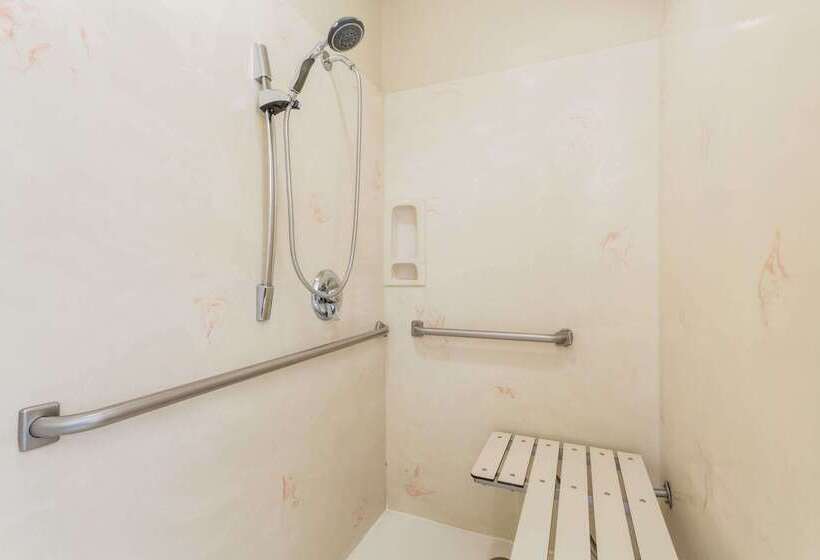 فندق Baymont By Wyndham Modesto Salida