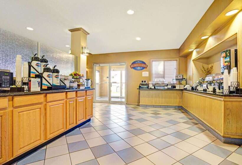 فندق Baymont By Wyndham Wahpeton