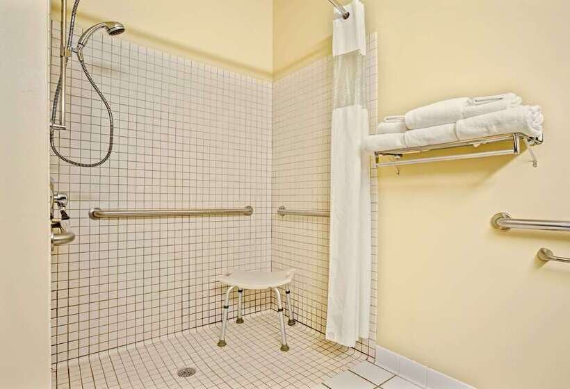 فندق Baymont By Wyndham Wahpeton