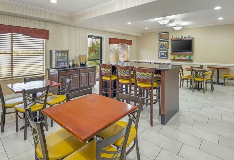 فندق Best Western Celina