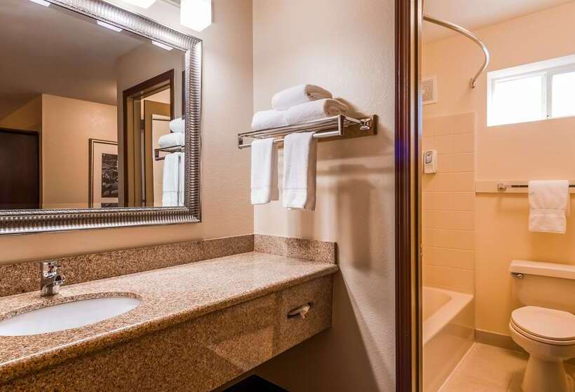 فندق Best Western Cottage Grove Inn